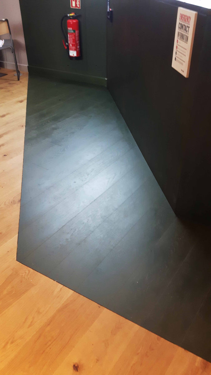 Umgestalten  von Parkettausschnitten mit farbl. Varianten