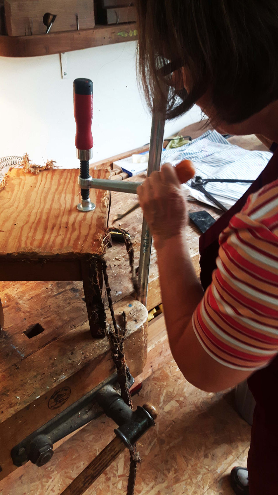 Lernen Sie, Ihr Lieblingsstück aus Holz zu restaurieren